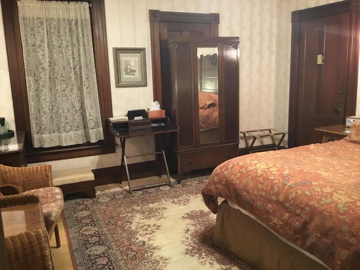 Allen House Inn Amherst Bagian luar foto