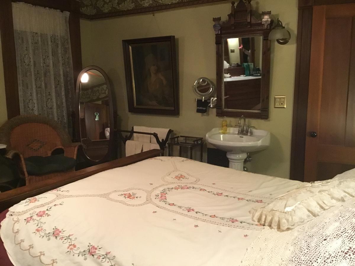 Allen House Inn Amherst Bagian luar foto