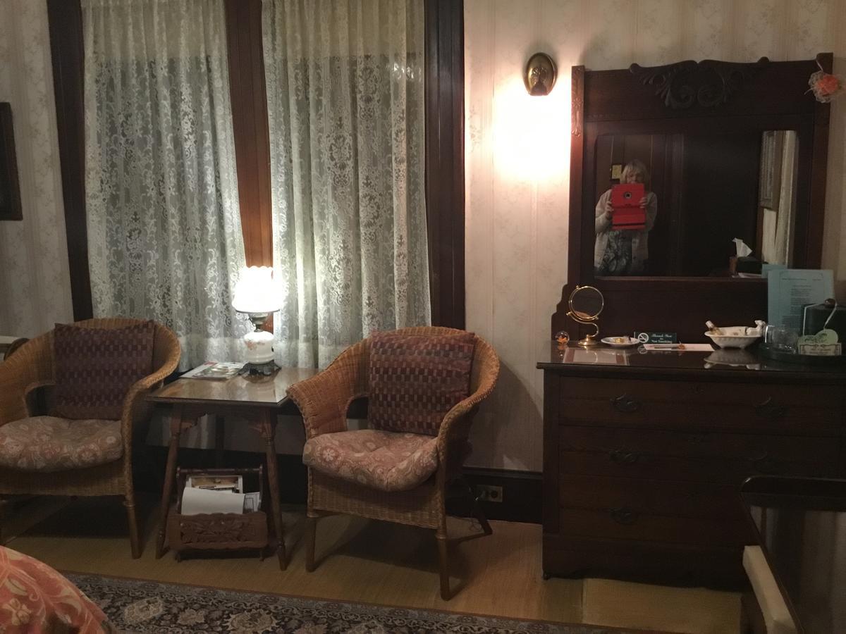 Allen House Inn Amherst Bagian luar foto