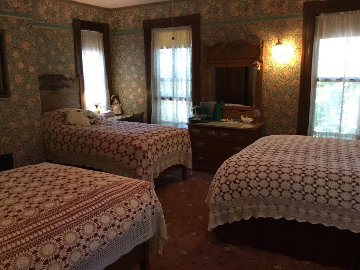 Allen House Inn Amherst Bagian luar foto