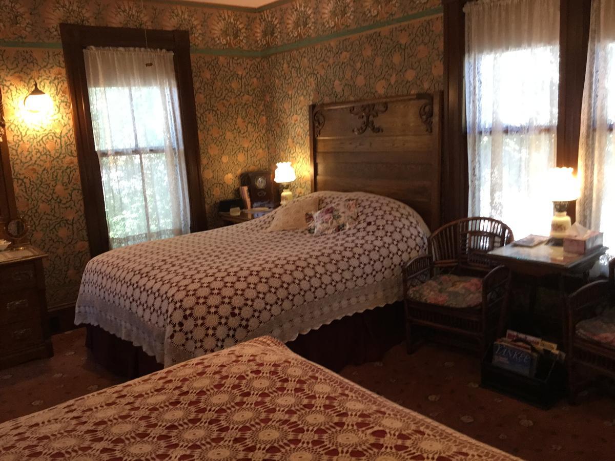 Allen House Inn Amherst Bagian luar foto