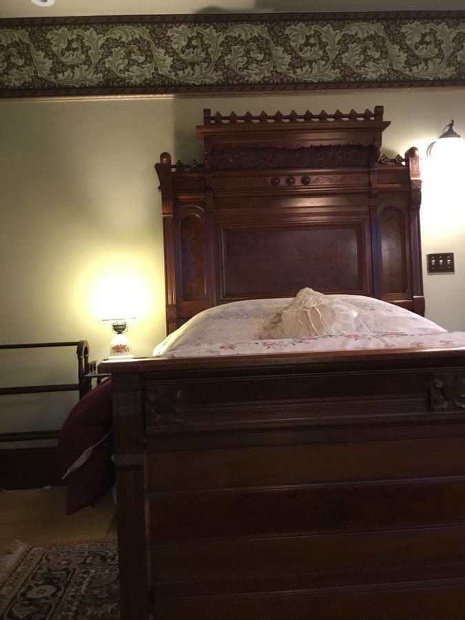 Allen House Inn Amherst Bagian luar foto