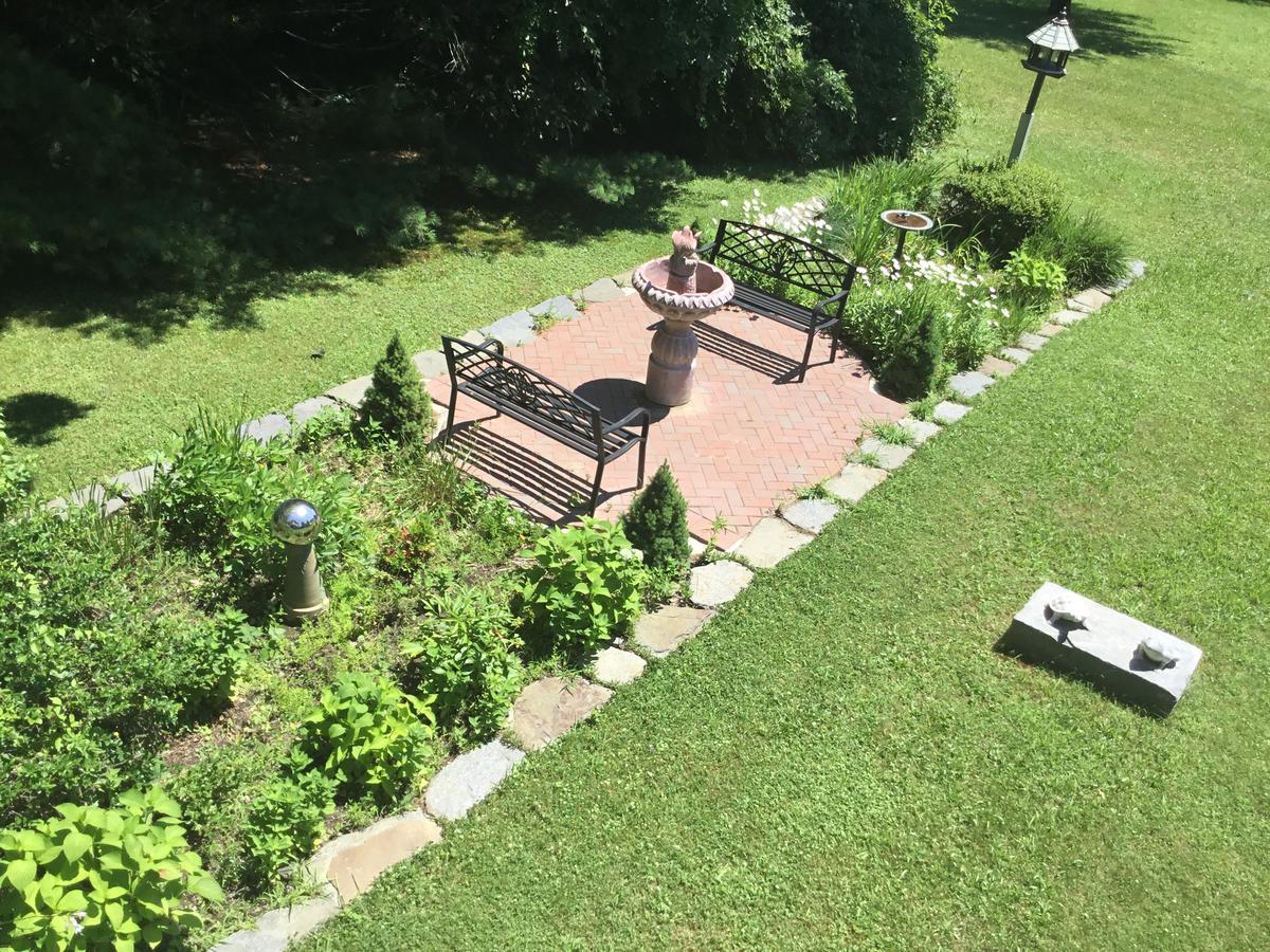 Allen House Inn Amherst Bagian luar foto